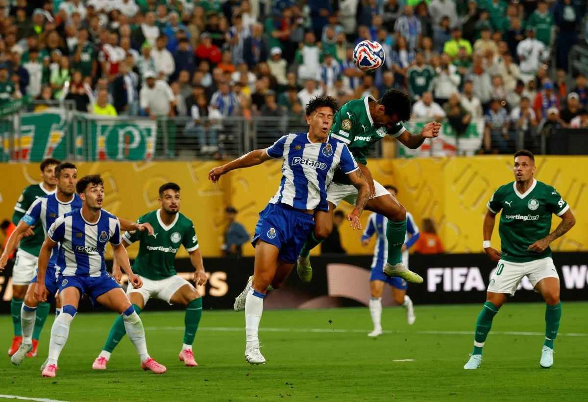 Pertarungan di Lapangan Palmeiras vs Porto