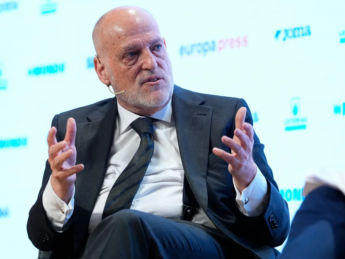 Presiden La Liga Tebas Keuangan Barcelona temp